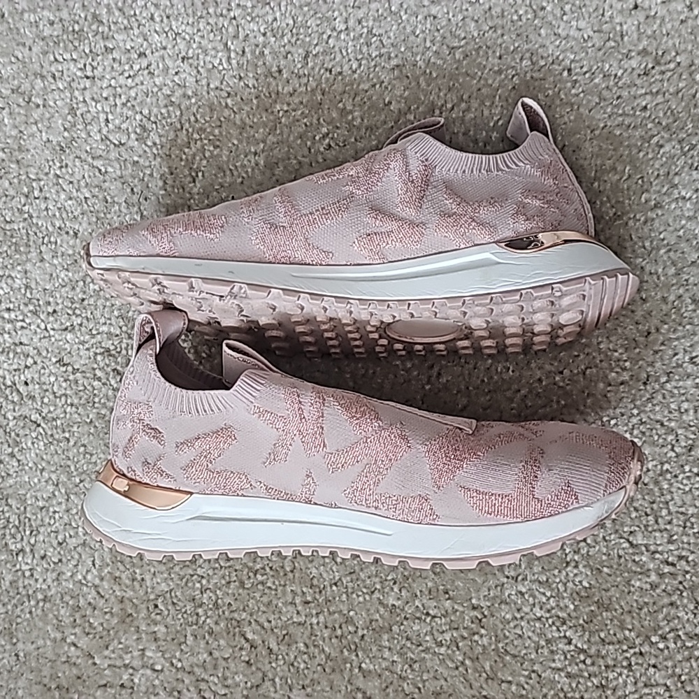 Michael kors shoes - Picture 3 of 3